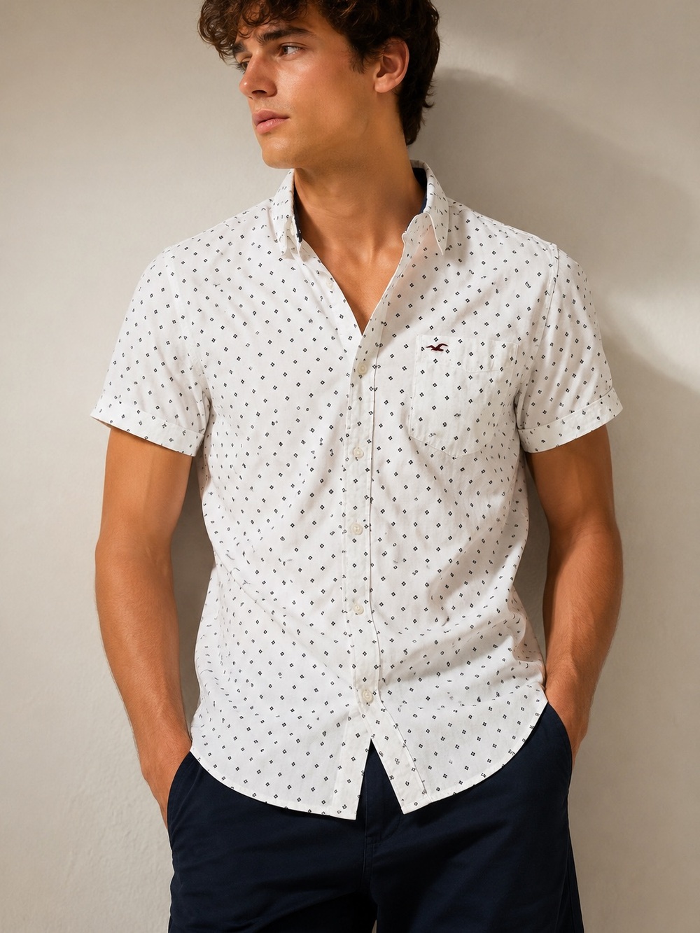 Hollister Epic Flex Muscle Fit Short Sleeve Button-Up White Print Shirt Mens L
